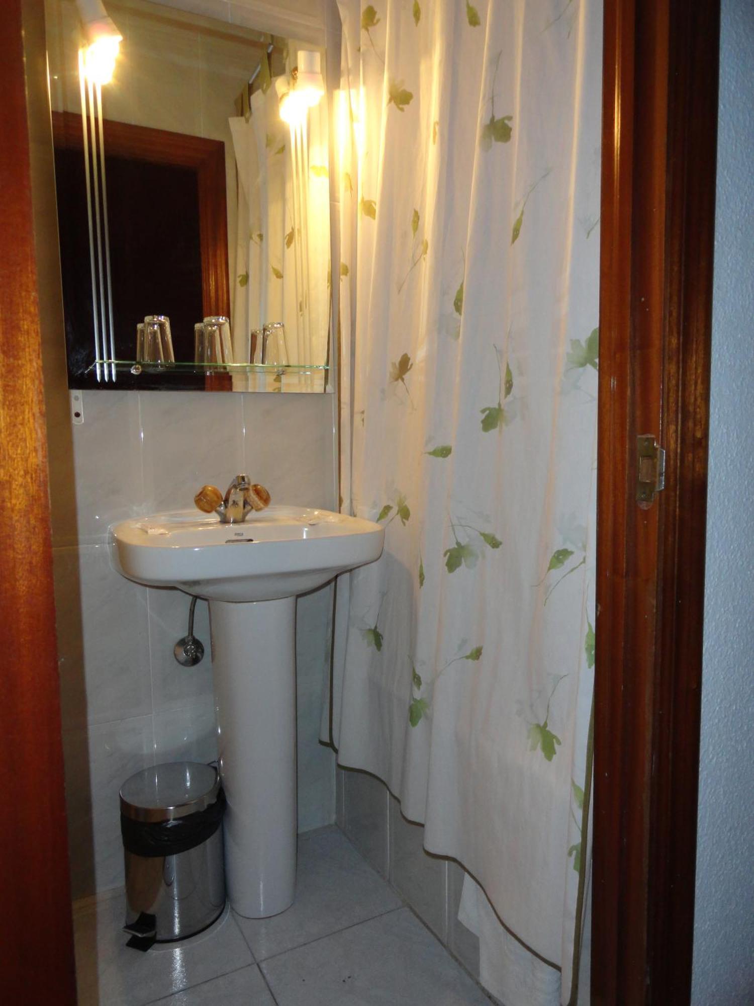 Fuencarral Kryse&Breogan Hotel Madrid Ngoại thất bức ảnh