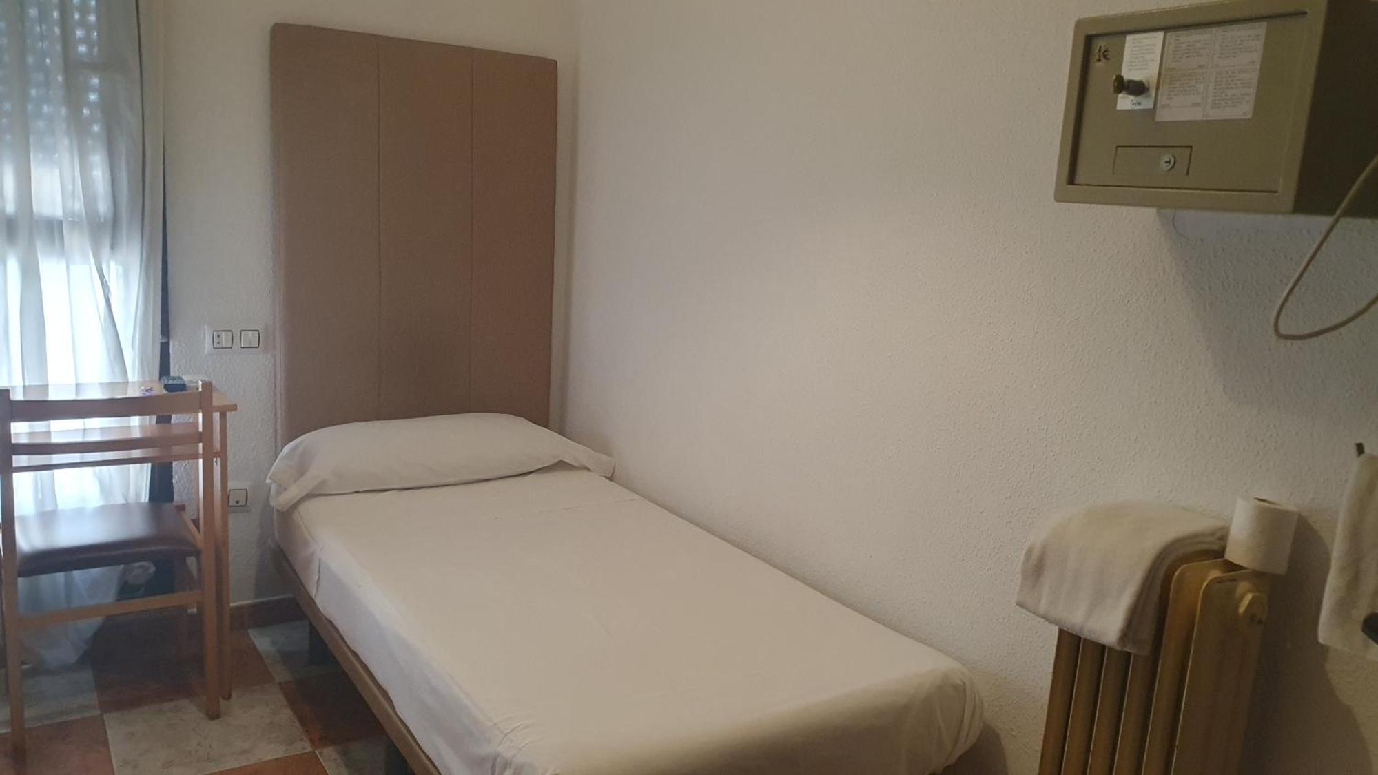 Fuencarral Kryse&Breogan Hotel Madrid Phòng bức ảnh